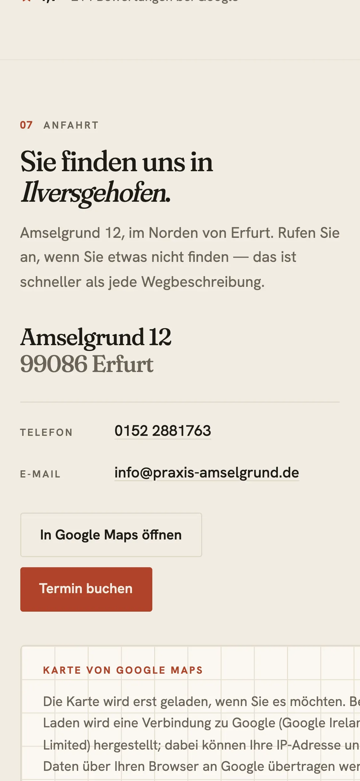The Amselgrund Anfahrt section on a phone: an address block above a click-to-load map.